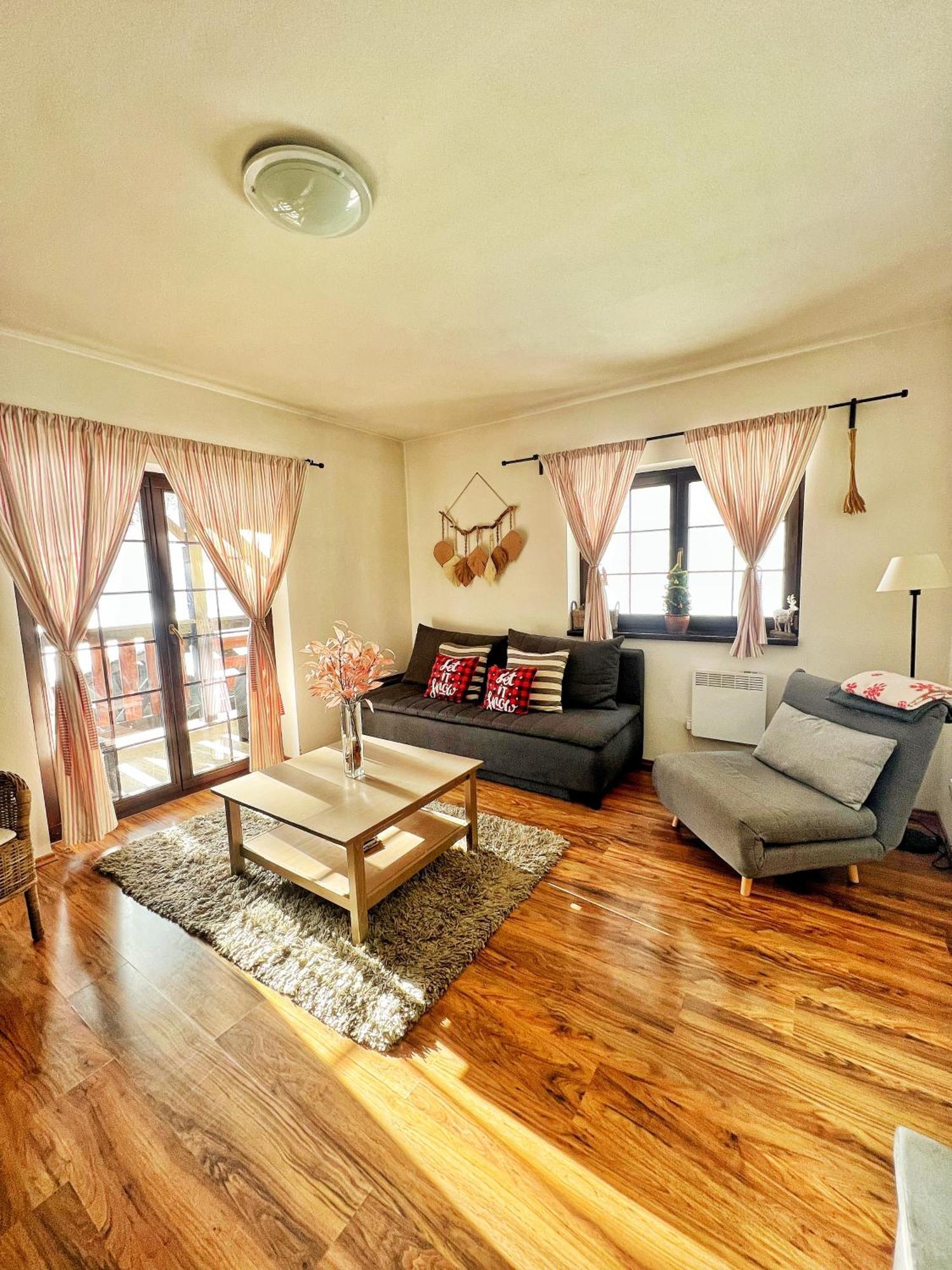 Apartment Barbora 7 Ruzomberok Bagian luar foto
